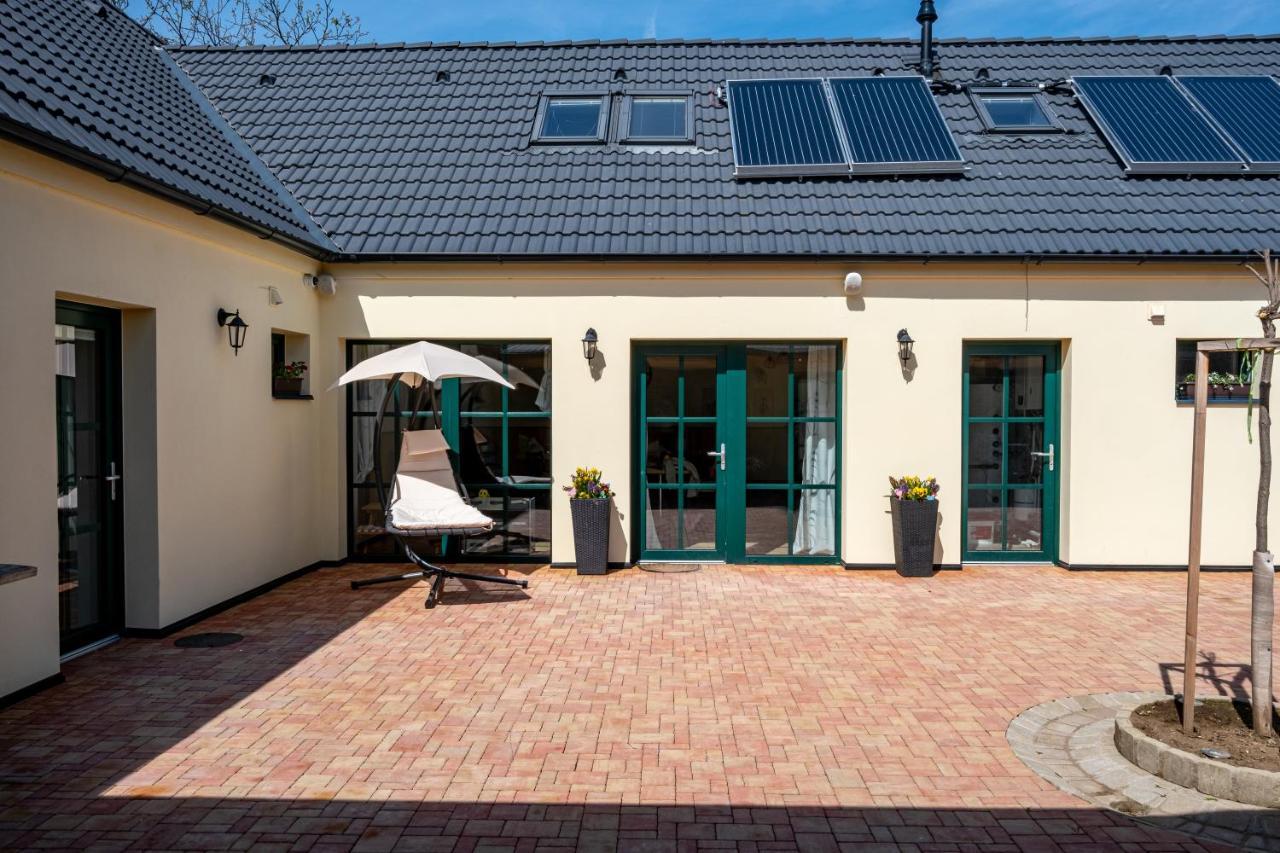 U Katalpy Hotel Sedlec  Exterior photo